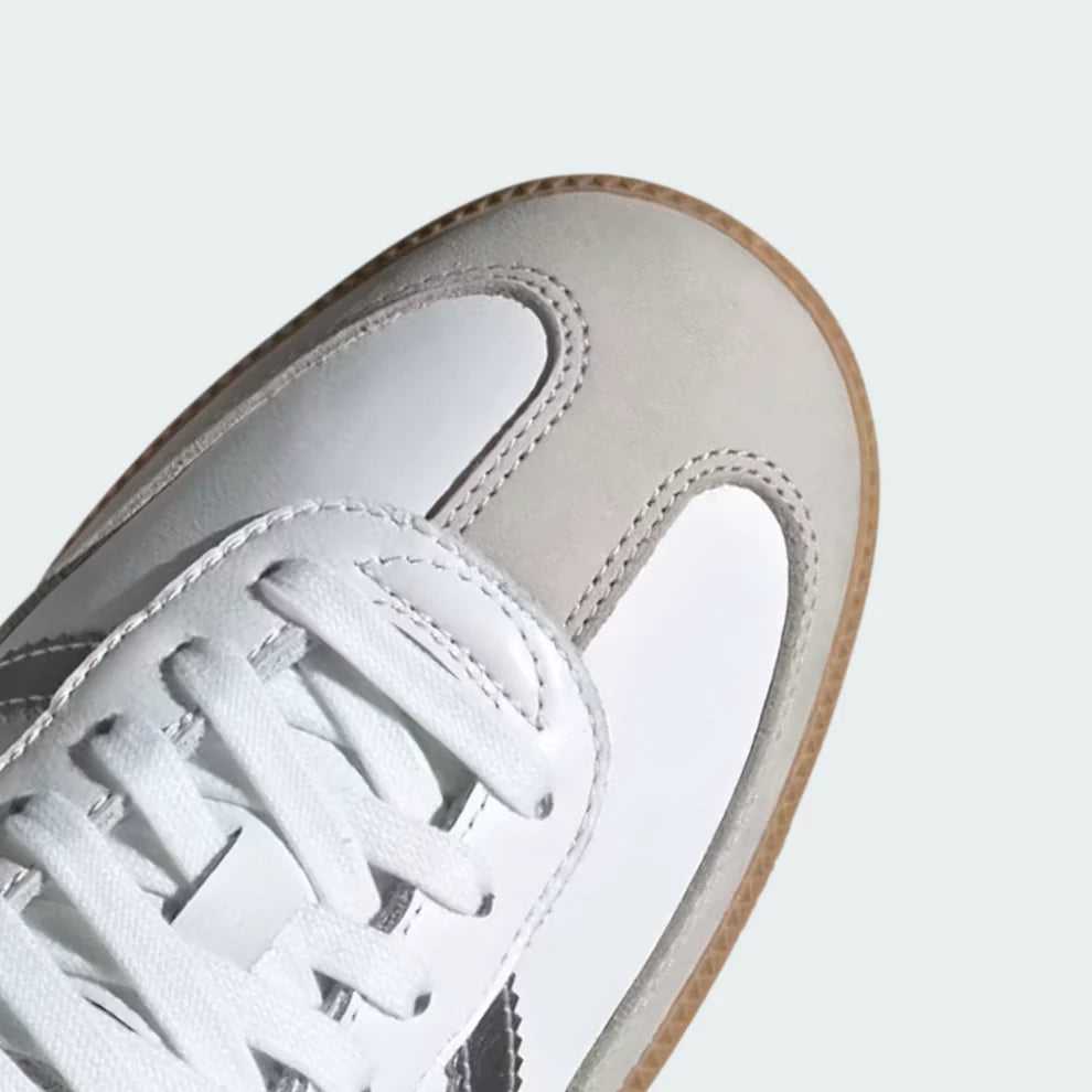 Essencials White Silver Metallic